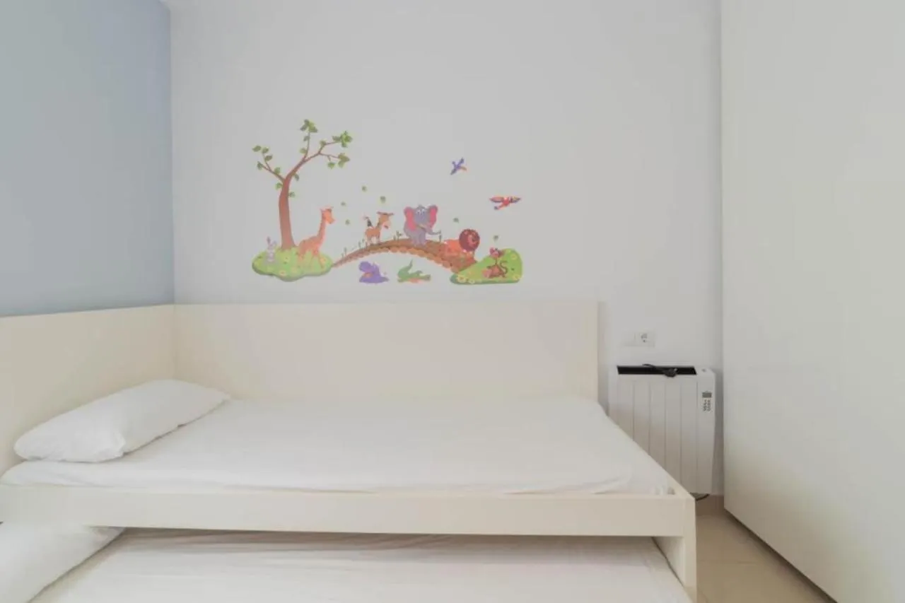 Sand Bay Beach Duplex Apartment Girona 0*,  Spain