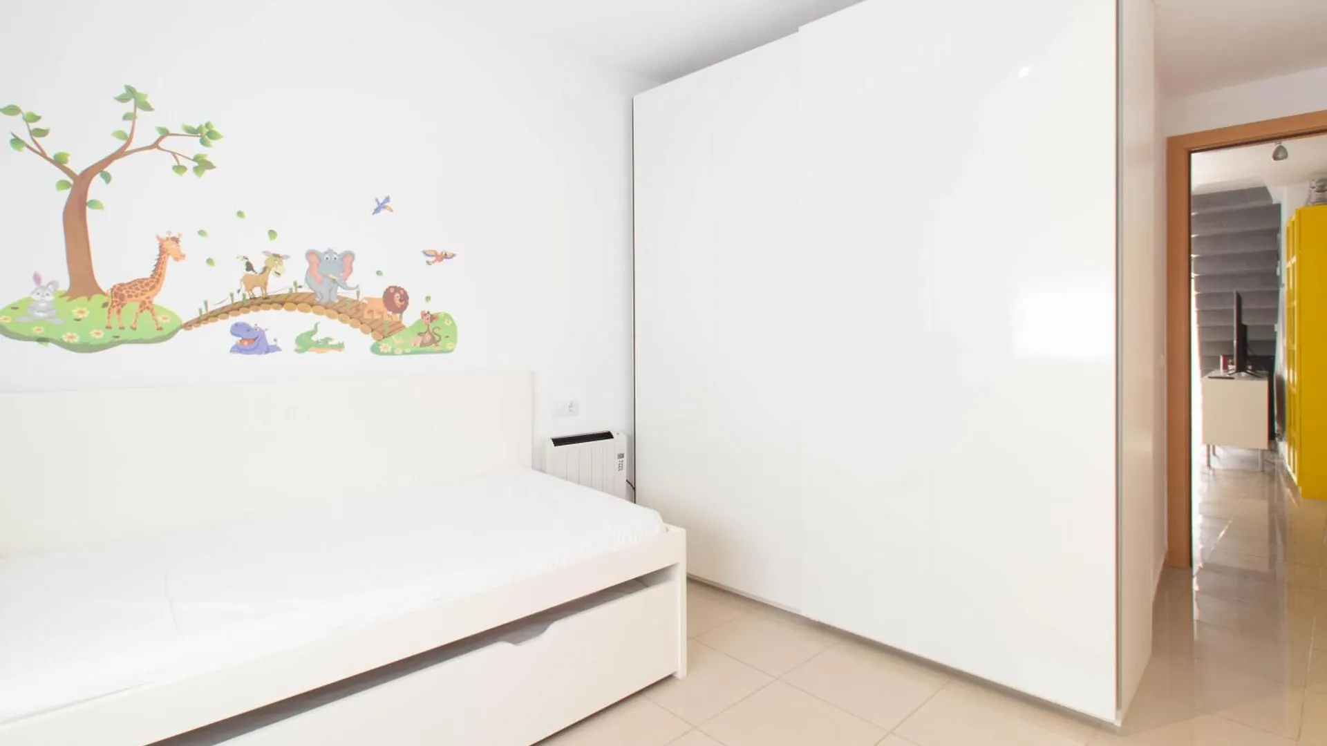 Sand Bay Beach Duplex Apartment Girona
